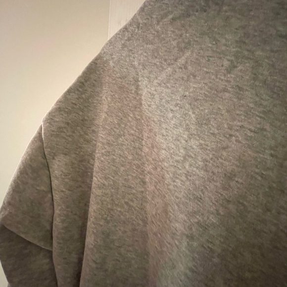 🐰 Rabbit Heart Sweatshirt - Picture 10 of 10